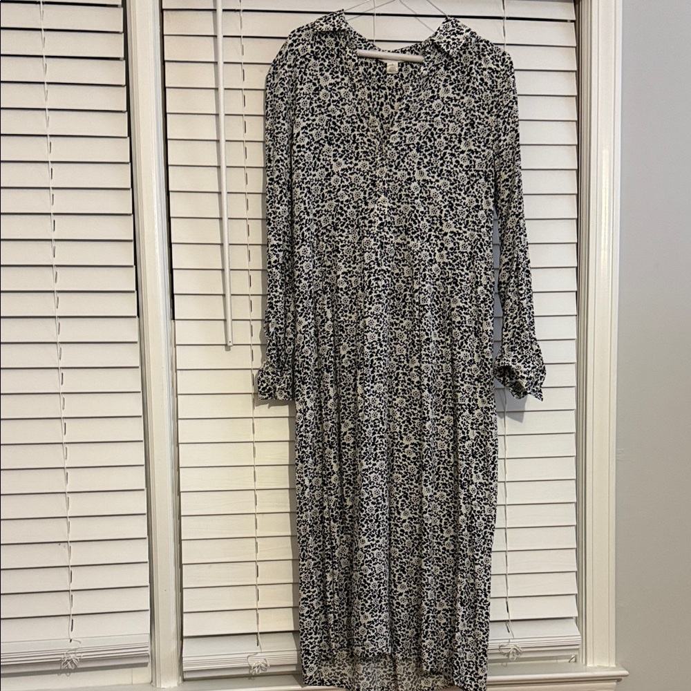 Caslon Black and White Long Sleeve Dress